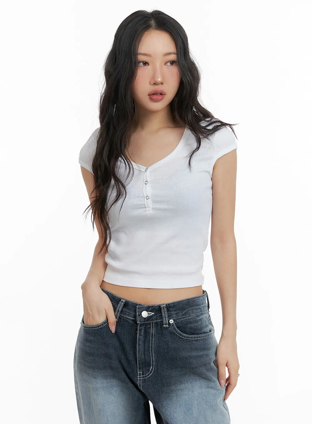 Button-Up Short Sleeve Crop Tee CM425