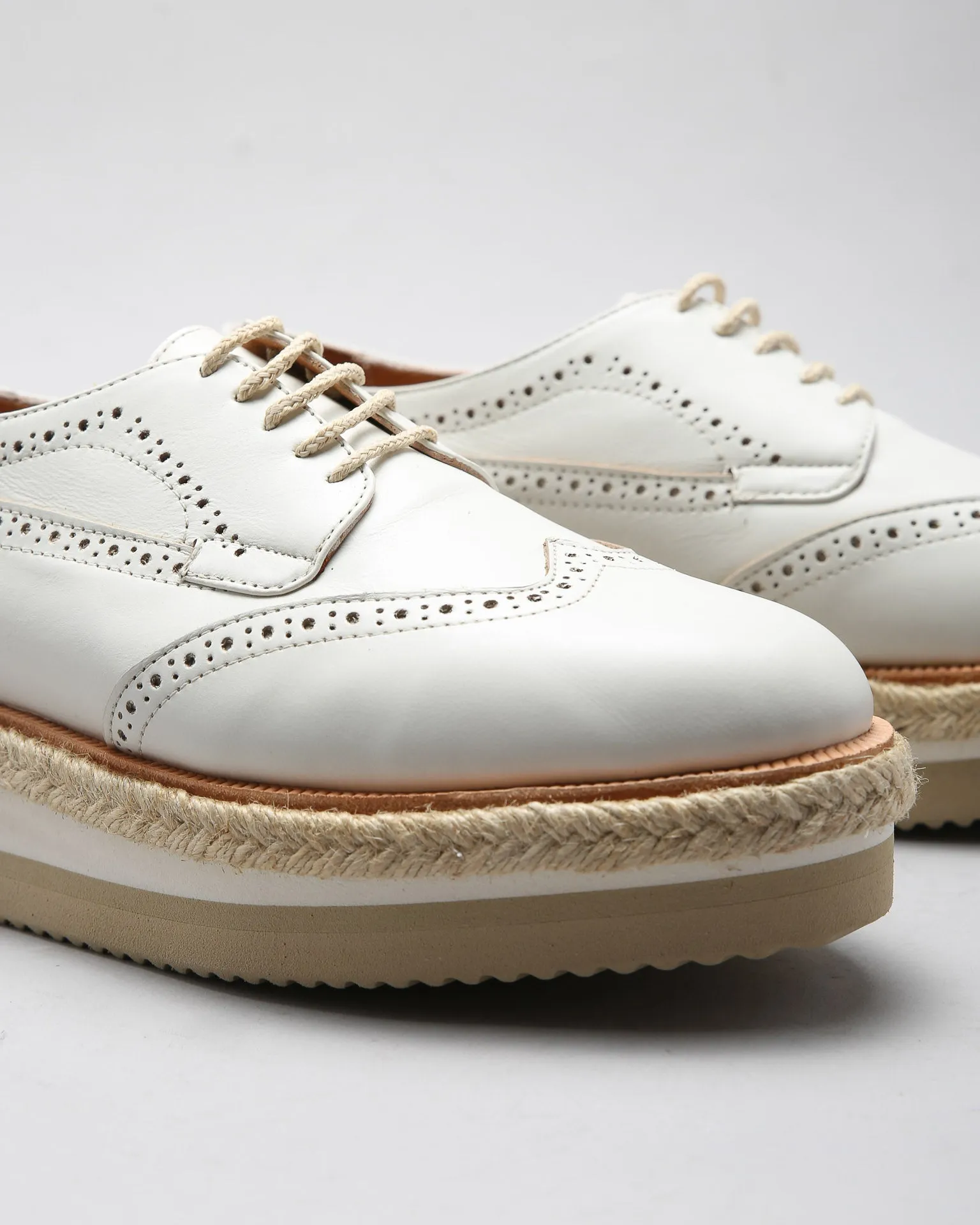 Lace-Up 801 White