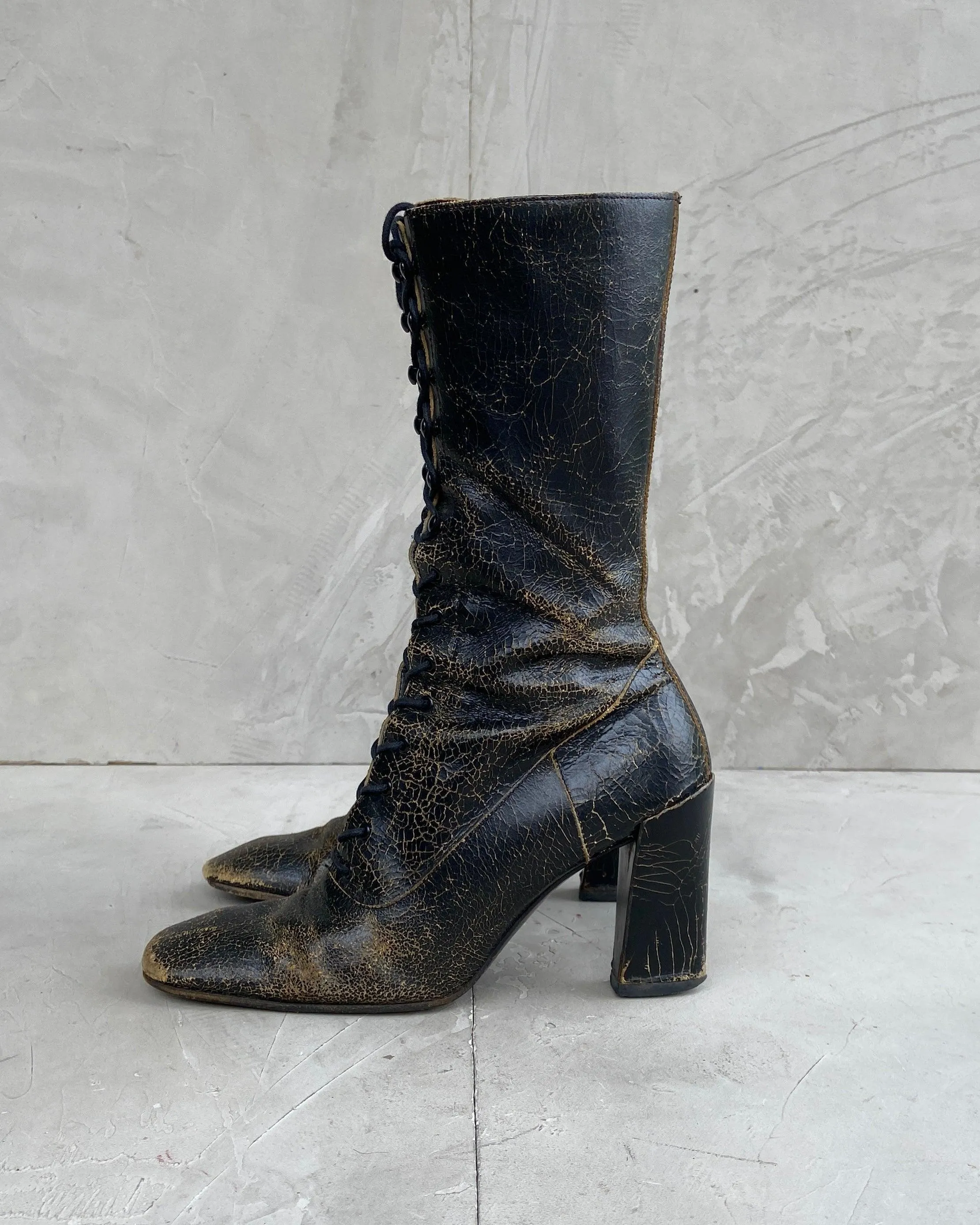 MIU MIU FW2001 CRACKED LEATHER LACE-UP BOOTS - EU 38 / UK 5